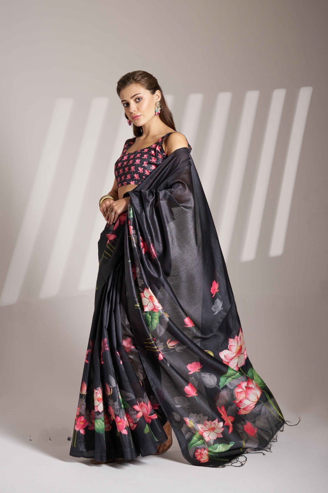 Black Linen Floral  Print Saree